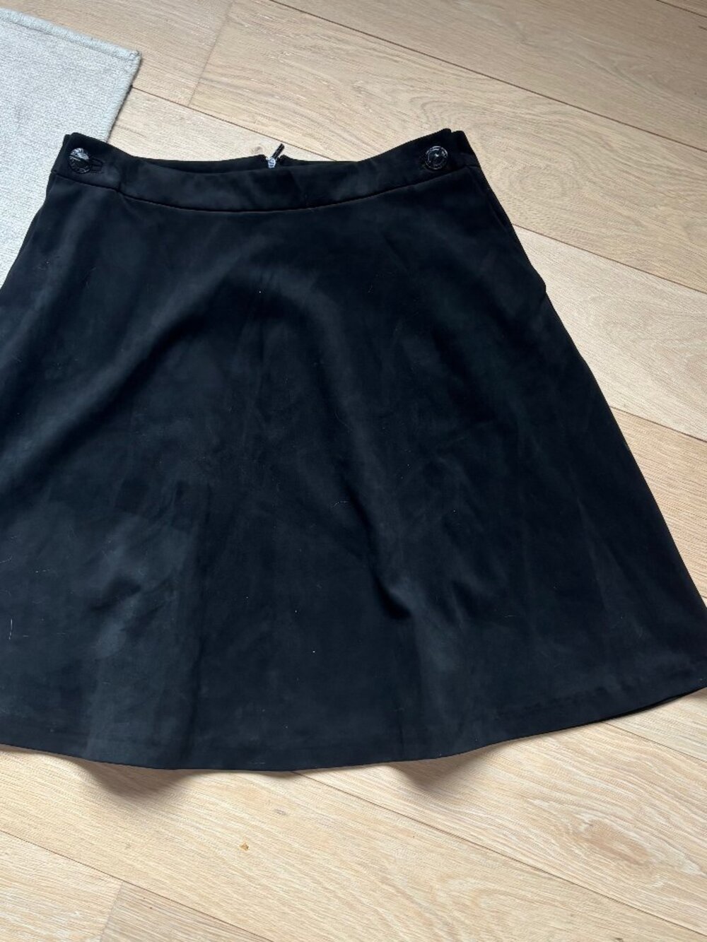 KARL LAGERFELD PARIS Womens Faux Suede A Line Mini Skirt Lined Black Size 10